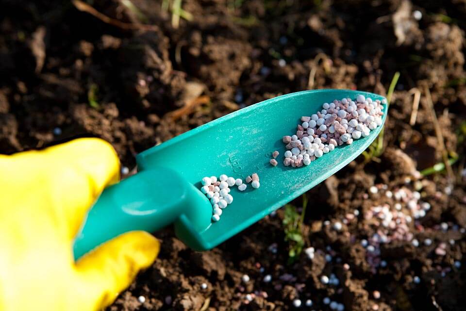 肥料中摻加聚天冬氨酸的肥料增效劑